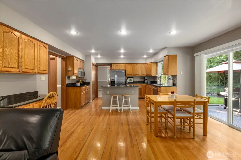 19318 SE 328th Place Kent, WA 98042