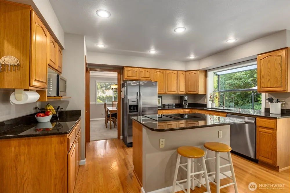 19318 SE 328th Place Kent, WA 98042
