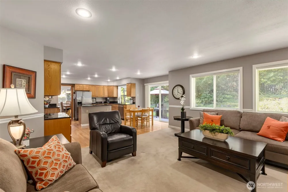 19318 SE 328th Place Kent, WA 98042