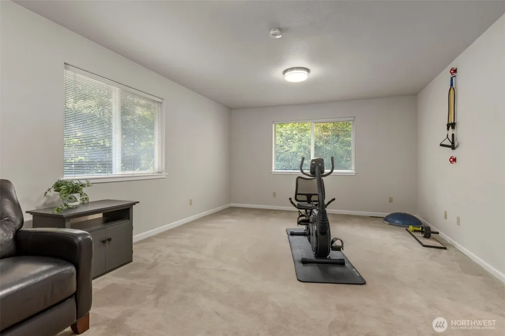 19318 SE 328th Place Kent, WA 98042