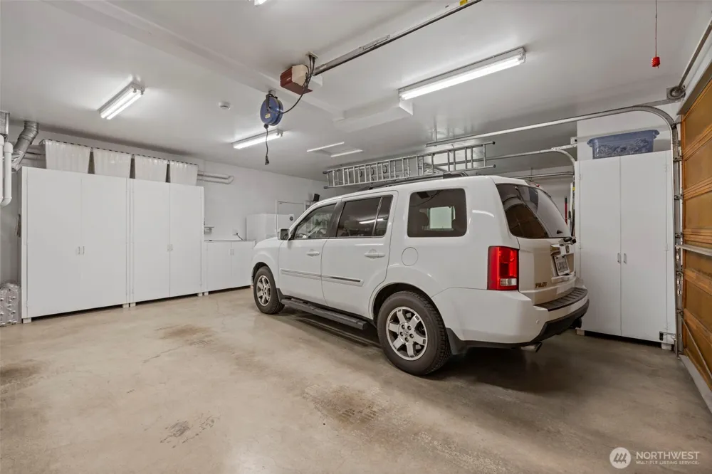 19318 SE 328th Place Kent, WA 98042
