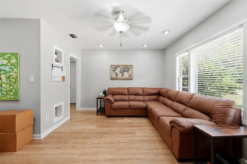 1019 NW 25TH AVENUE Gainesville, FL 32609
