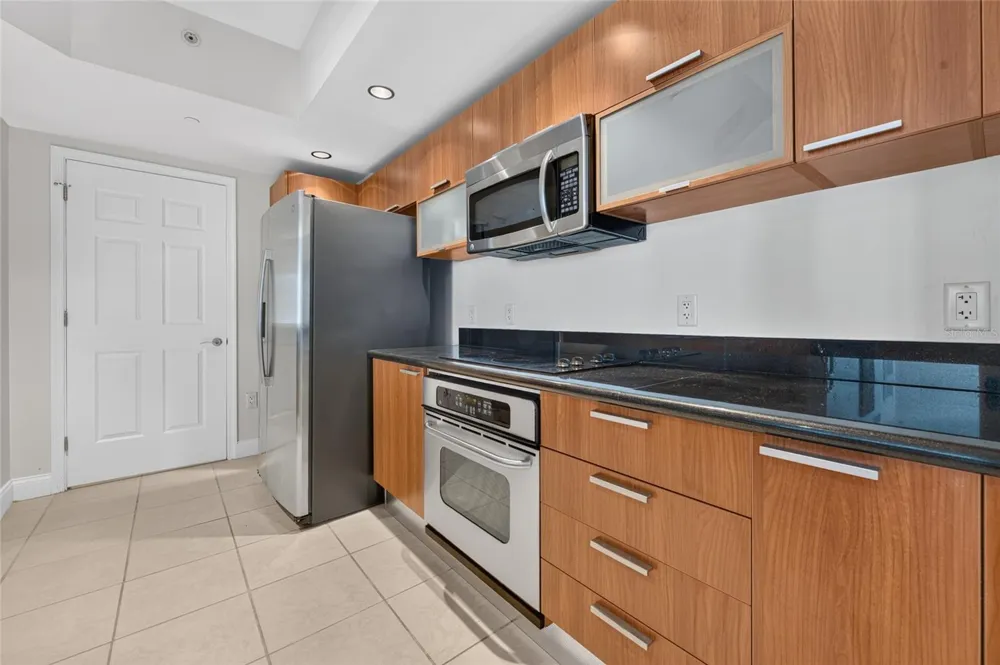 241 RIVERSIDE DRIVE #907 Holly Hill, FL 32117