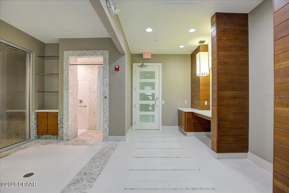 241 RIVERSIDE DRIVE #907 Holly Hill, FL 32117