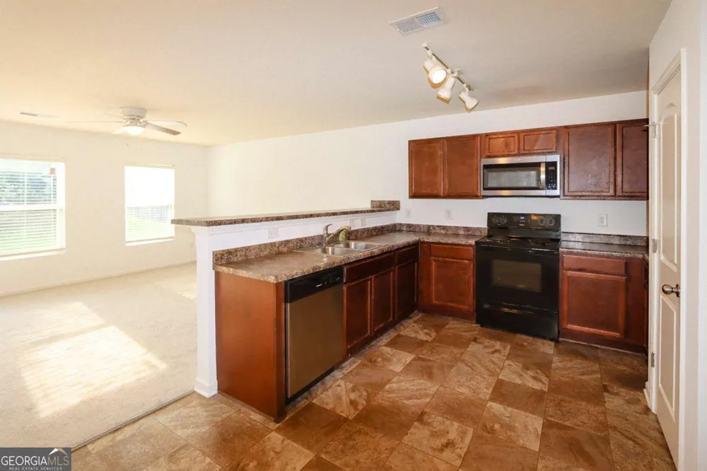 31 Southfork DR SW Rome, GA 30165