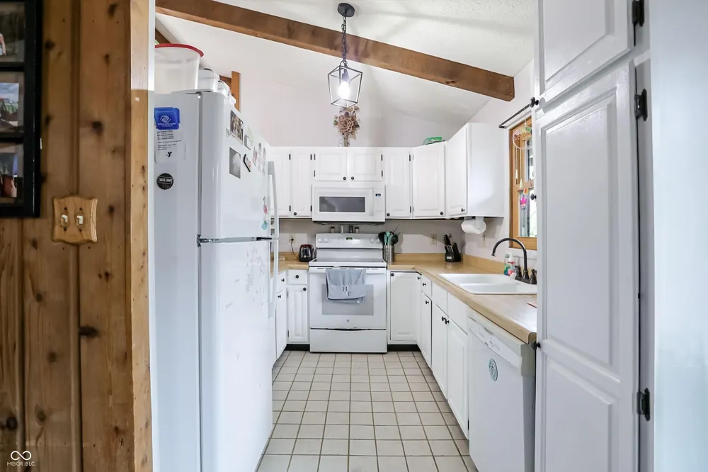 3320 Pine Wood Drive Spencer, IN 47460