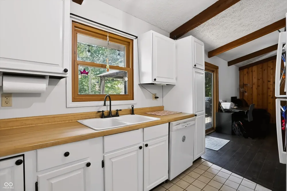 3320 Pine Wood Drive Spencer, IN 47460