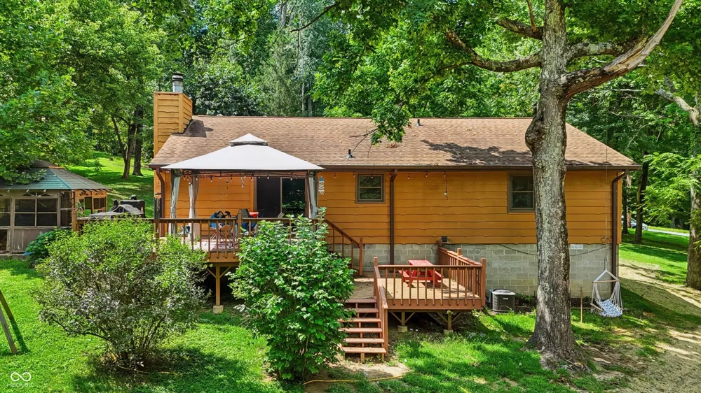 3320 Pine Wood Drive Spencer, IN 47460