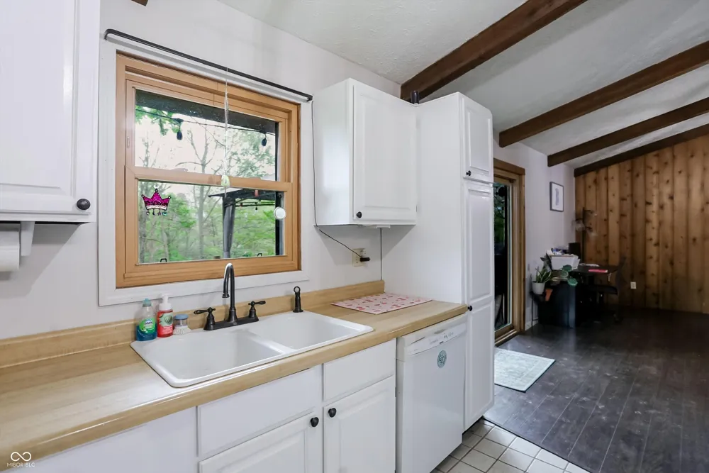 3320 Pine Wood Drive Spencer, IN 47460