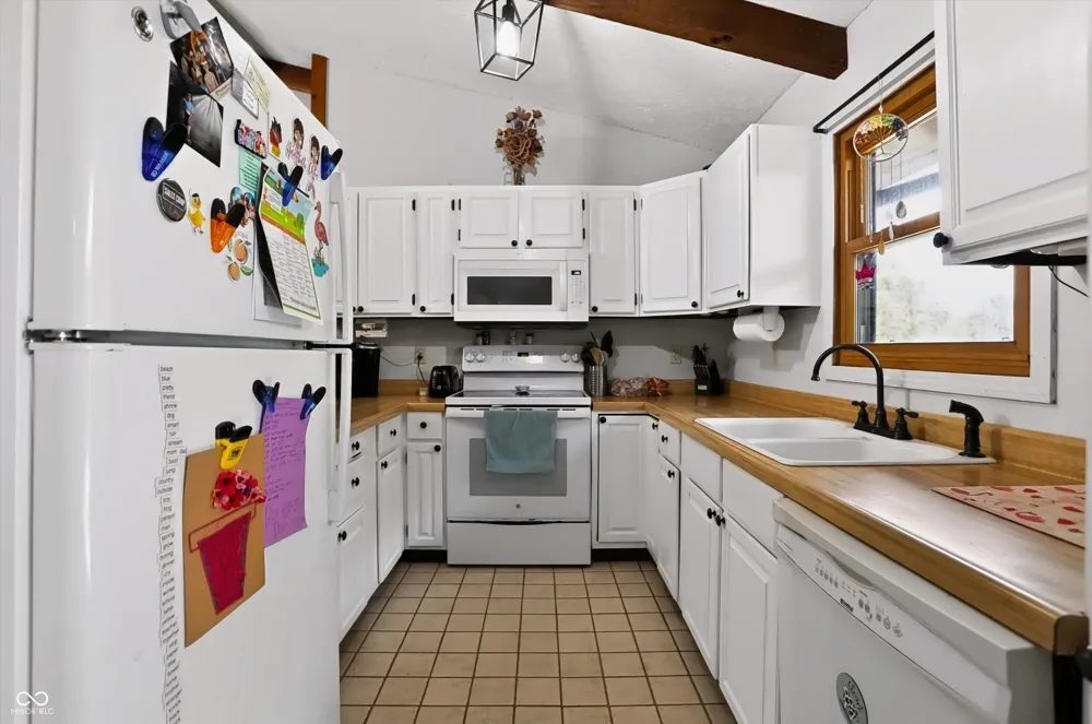 3320 Pine Wood Drive Spencer, IN 47460