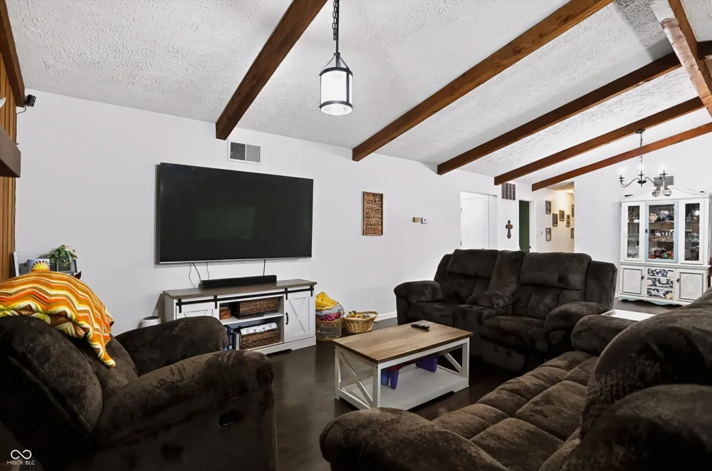 3320 Pine Wood Drive Spencer, IN 47460