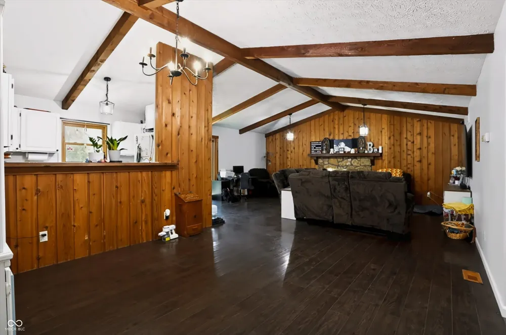 3320 Pine Wood Drive Spencer, IN 47460