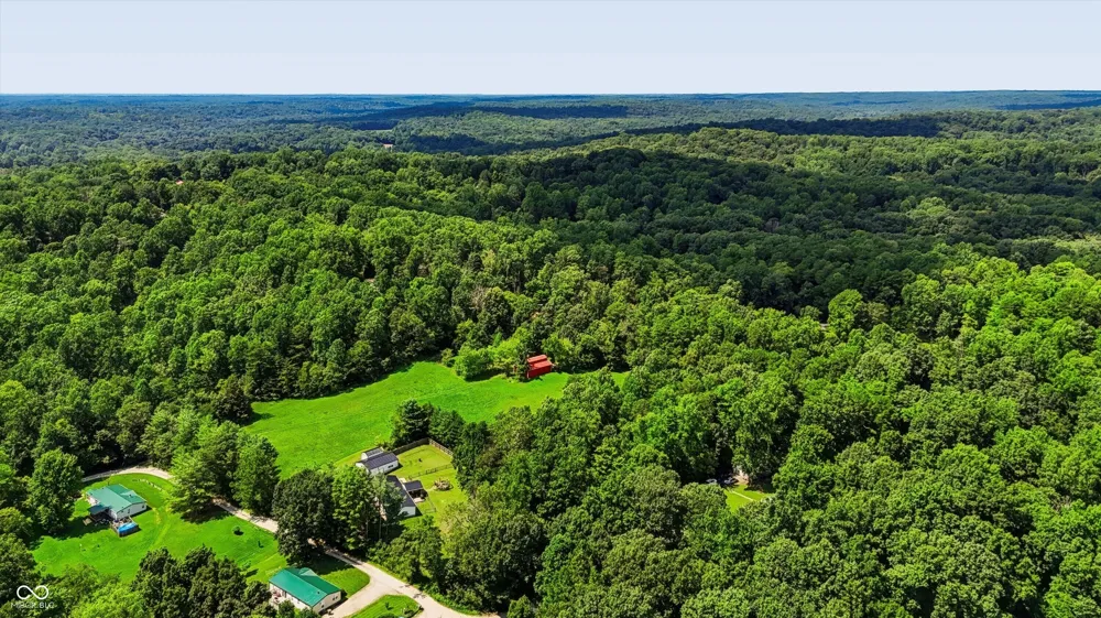 3320 Pine Wood Drive Spencer, IN 47460