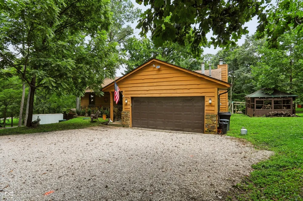 3320 Pine Wood Drive Spencer, IN 47460