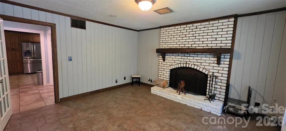8979 Twin Lake Drive Kernersville, NC 27284