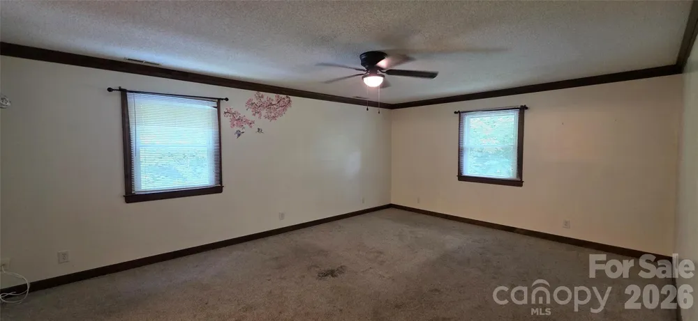 8979 Twin Lake Drive Kernersville, NC 27284