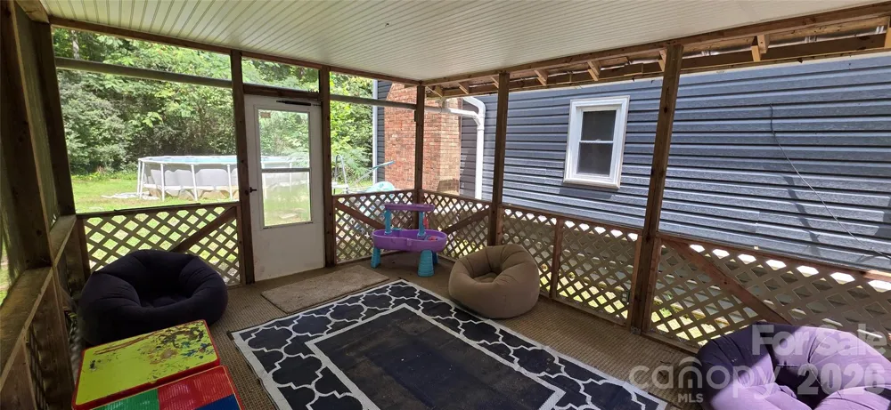 8979 Twin Lake Drive Kernersville, NC 27284