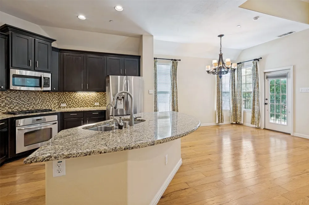 6434 Love Drive Irving, TX 75039