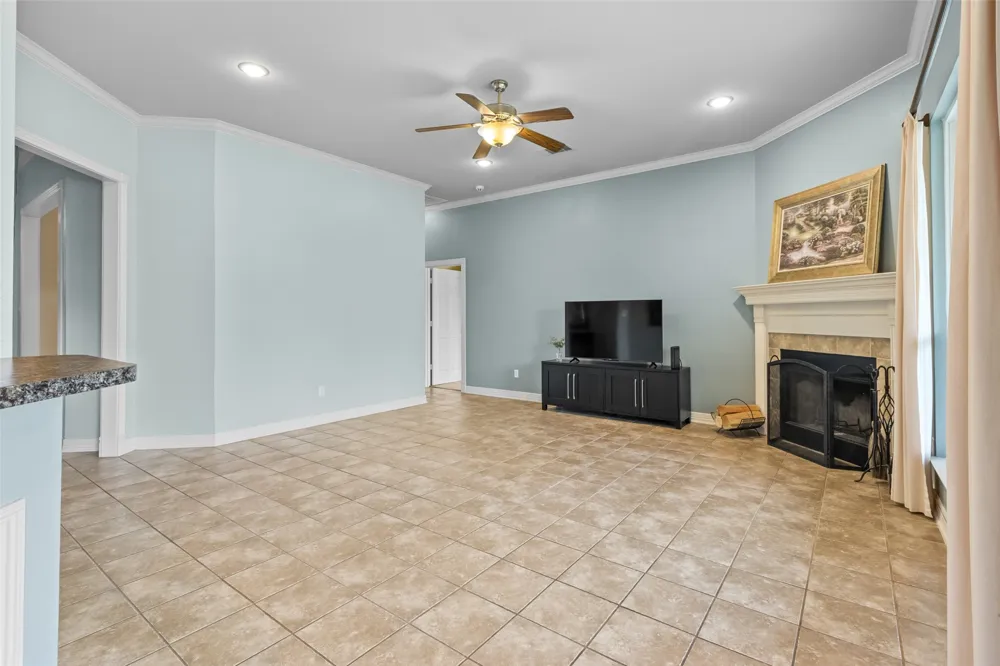 11848 County Road 167 Tyler, TX 75703