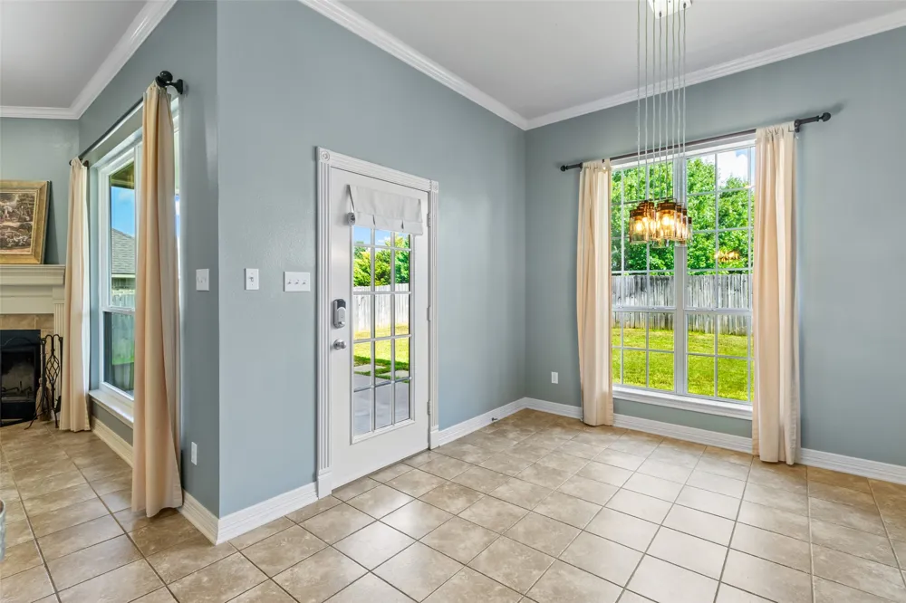 11848 County Road 167 Tyler, TX 75703