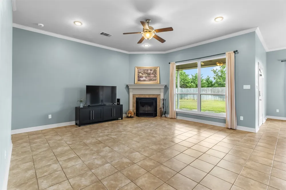 11848 County Road 167 Tyler, TX 75703