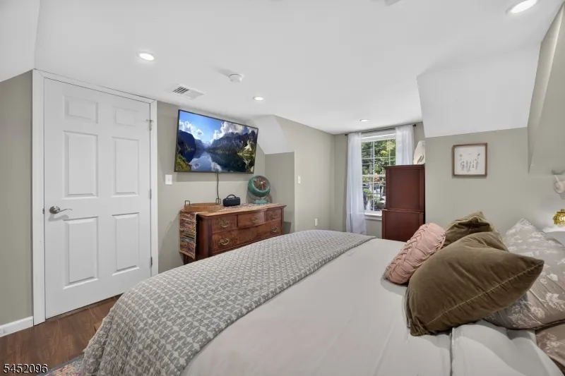 49 Lonaconing Rd Vernon, NJ 07422