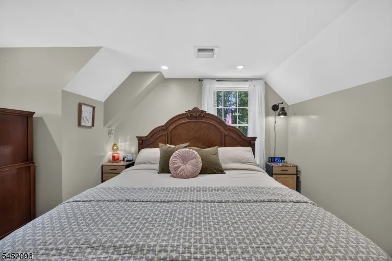 49 Lonaconing Rd Vernon, NJ 07422