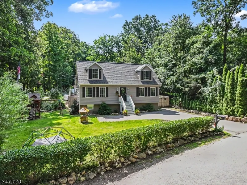 49 Lonaconing Rd Vernon, NJ 07422