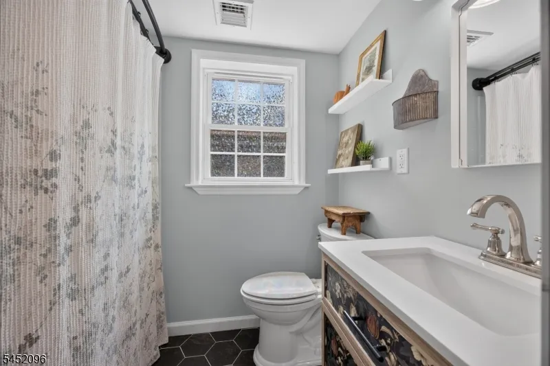 49 Lonaconing Rd Vernon, NJ 07422