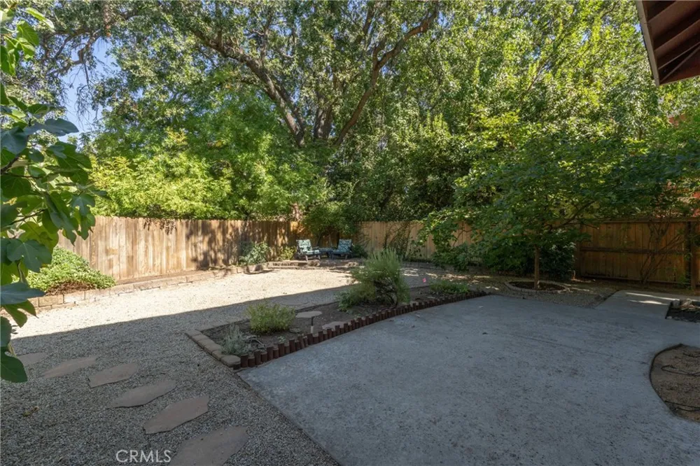 122 Secluded Oaks Court Chico, CA 95928