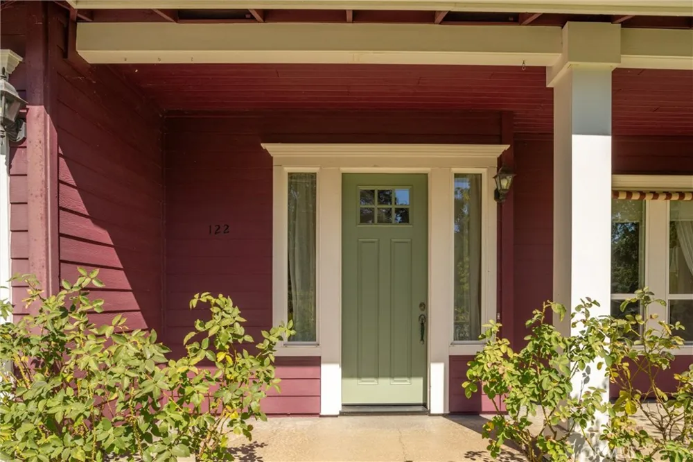 122 Secluded Oaks Court Chico, CA 95928
