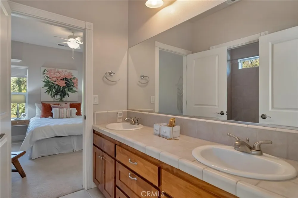 122 Secluded Oaks Court Chico, CA 95928