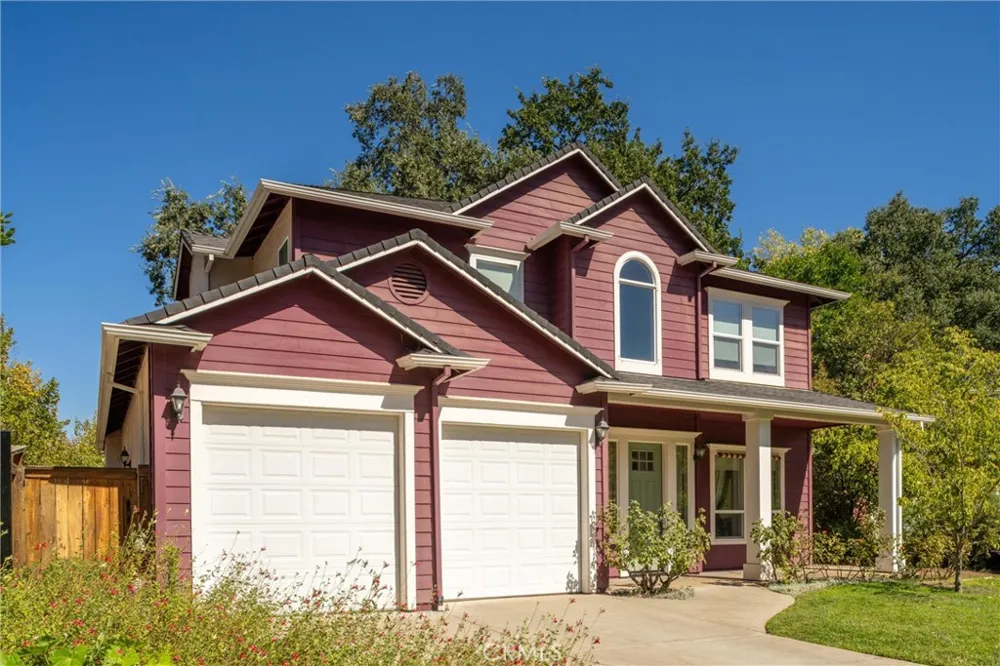 122 Secluded Oaks Court Chico, CA 95928