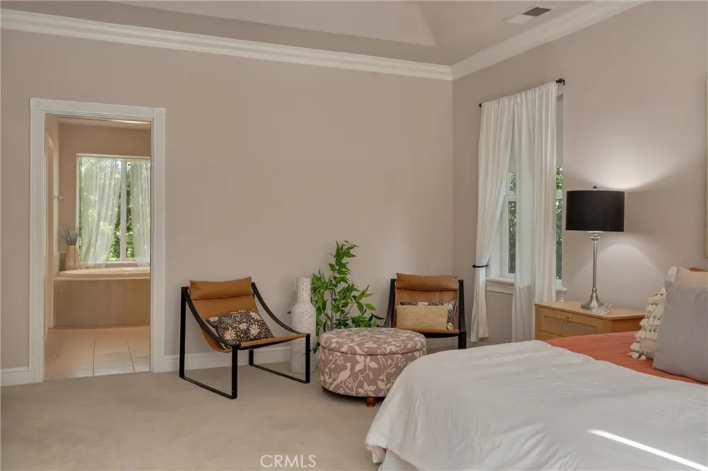 122 Secluded Oaks Court Chico, CA 95928