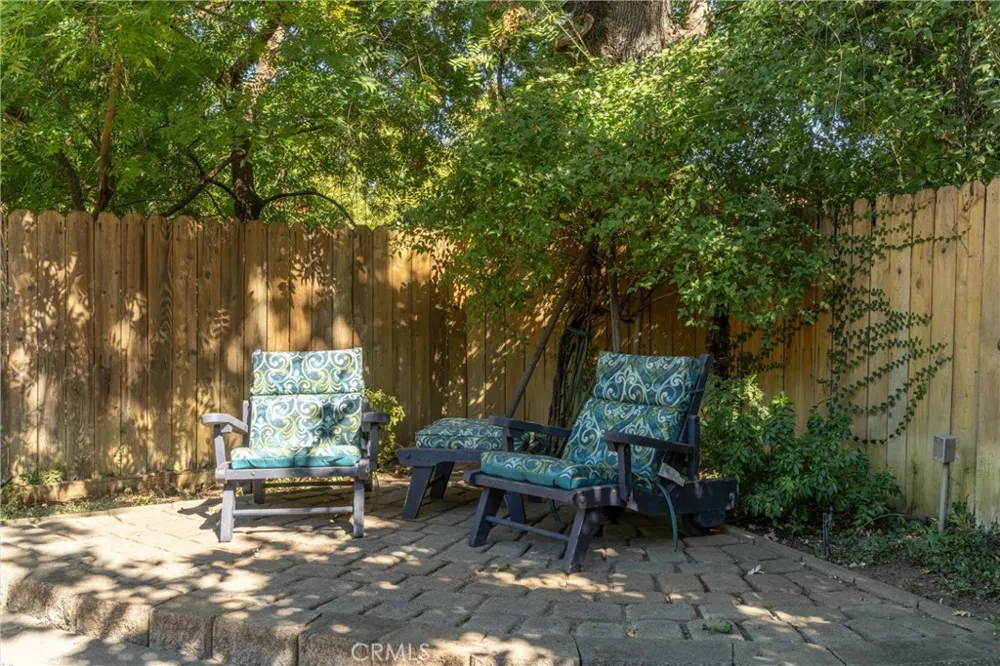 122 Secluded Oaks Court Chico, CA 95928