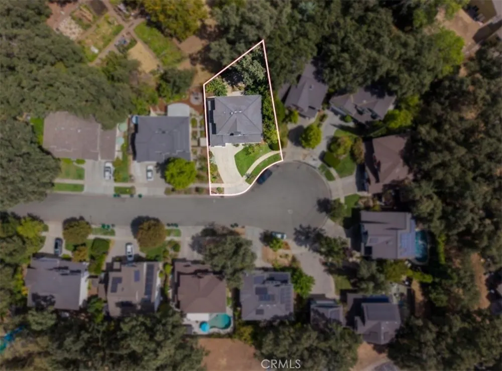 122 Secluded Oaks Court Chico, CA 95928
