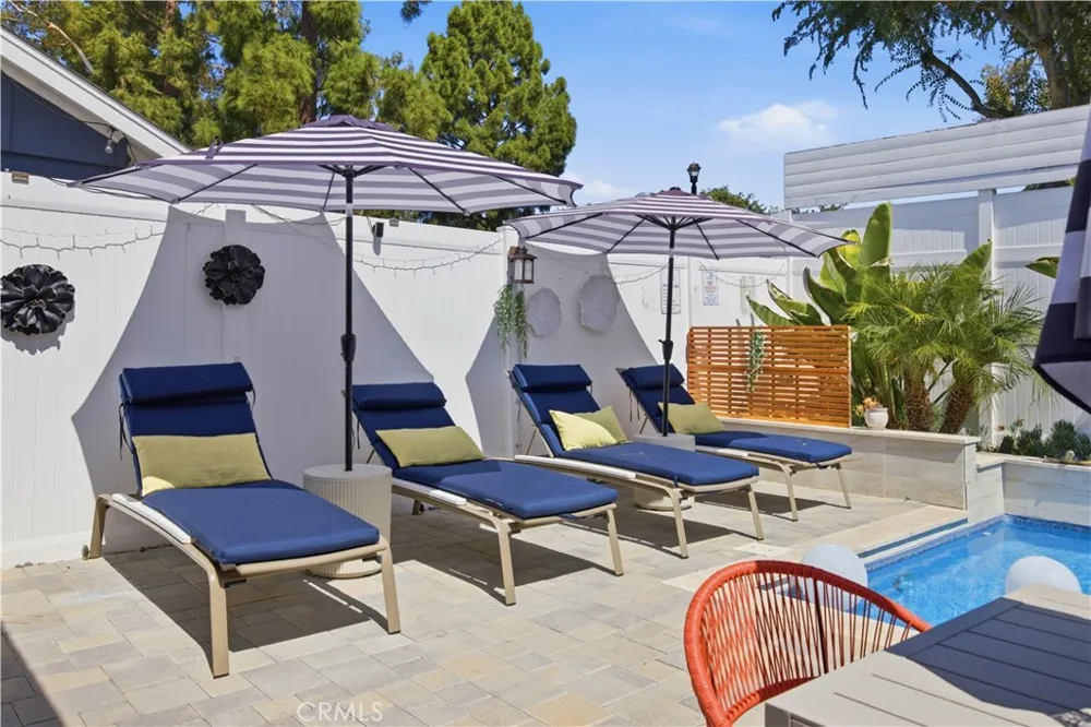 22361 Torino Laguna Hills, CA 92653