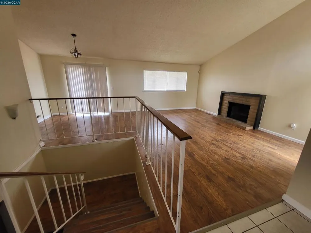 5215 Bayview Ave Richmond, CA 94804