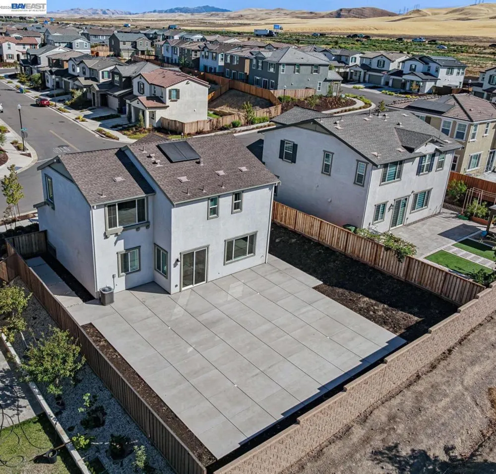 5389 Santini Ln Tracy, CA 95377