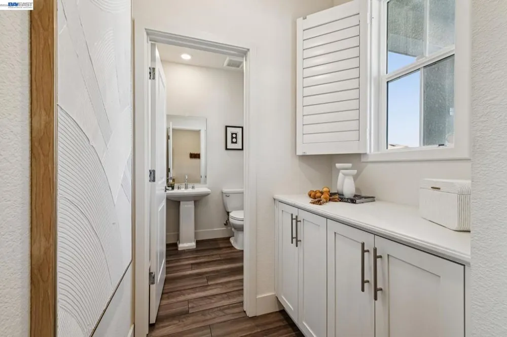 5389 Santini Ln Tracy, CA 95377