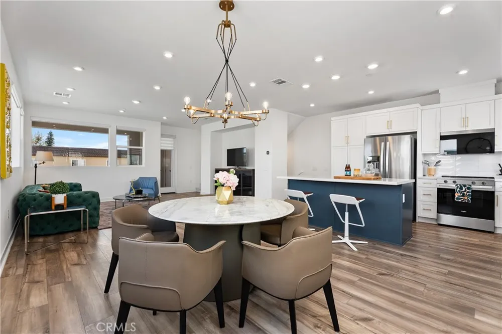 651 S Lyon Street Santa Ana, CA 92701