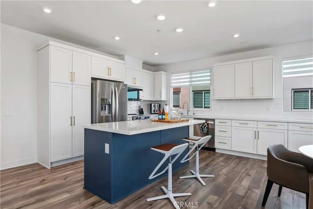 651 S Lyon Street Santa Ana, CA 92701