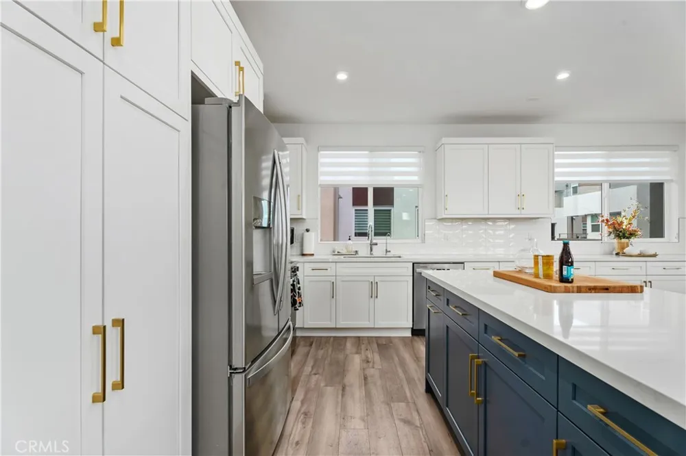 651 S Lyon Street Santa Ana, CA 92701