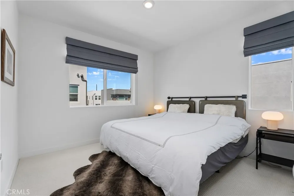 651 S Lyon Street Santa Ana, CA 92701