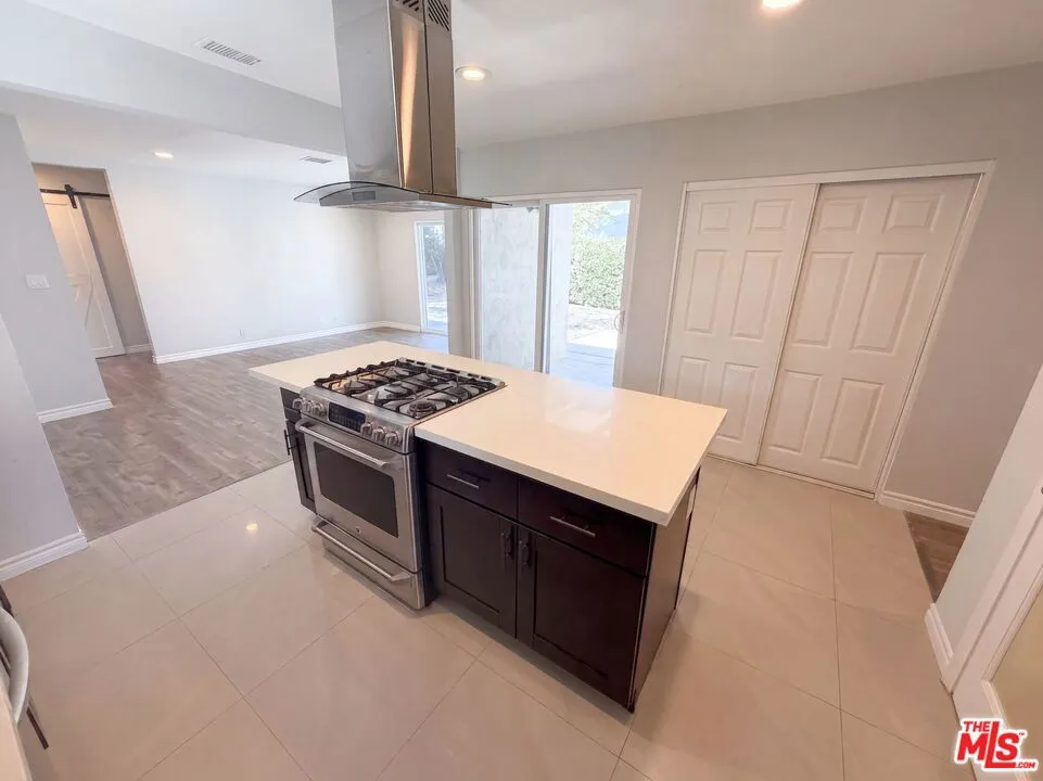 2025 Via Mirada Fullerton, CA 92833