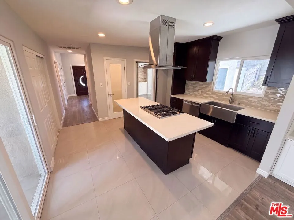2025 Via Mirada Fullerton, CA 92833