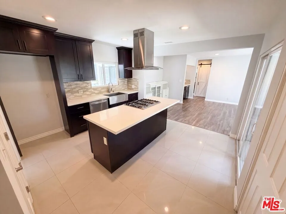 2025 Via Mirada Fullerton, CA 92833