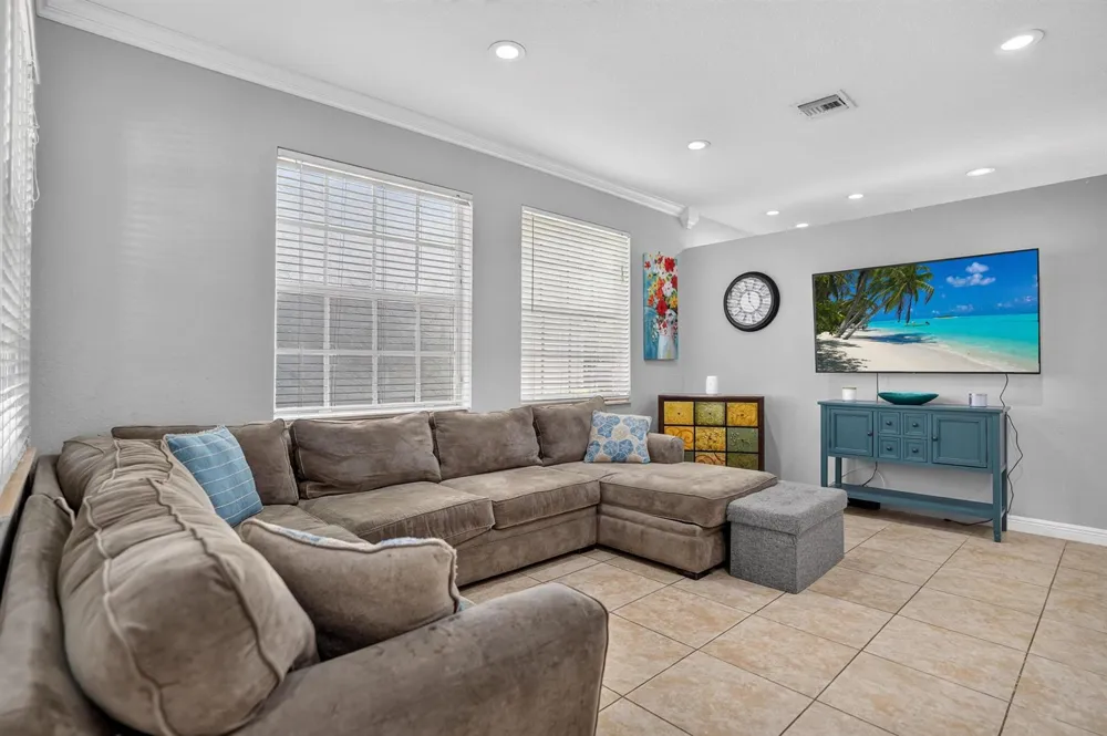 9135 Dupont Place Wellington, FL 33414