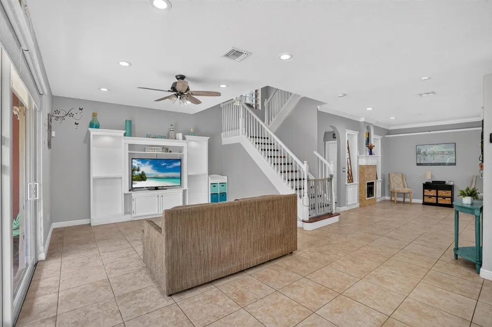 9135 Dupont Place Wellington, FL 33414