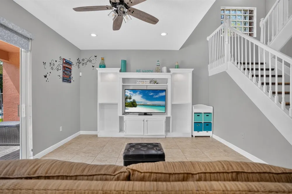 9135 Dupont Place Wellington, FL 33414